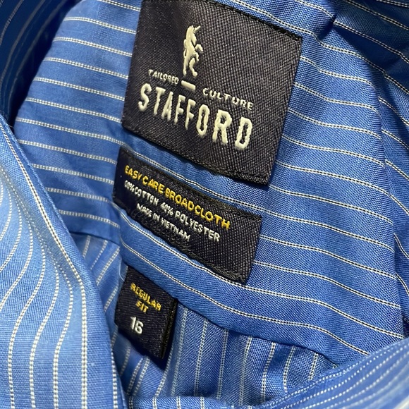 Dress shirt $15 - Picture 2 of 3